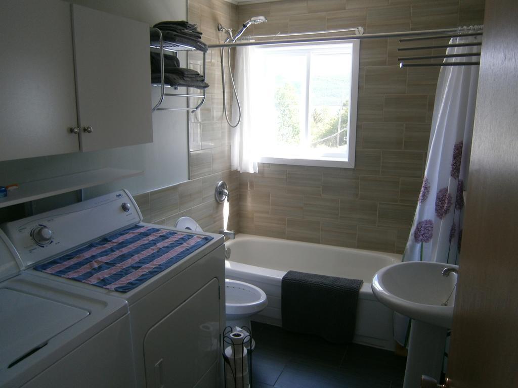 Apartement Mirador Du Fjord LʼAnse-Saint-Jean Екстериор снимка