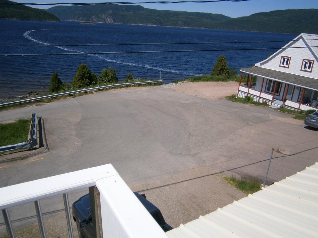 Apartement Mirador Du Fjord LʼAnse-Saint-Jean Екстериор снимка